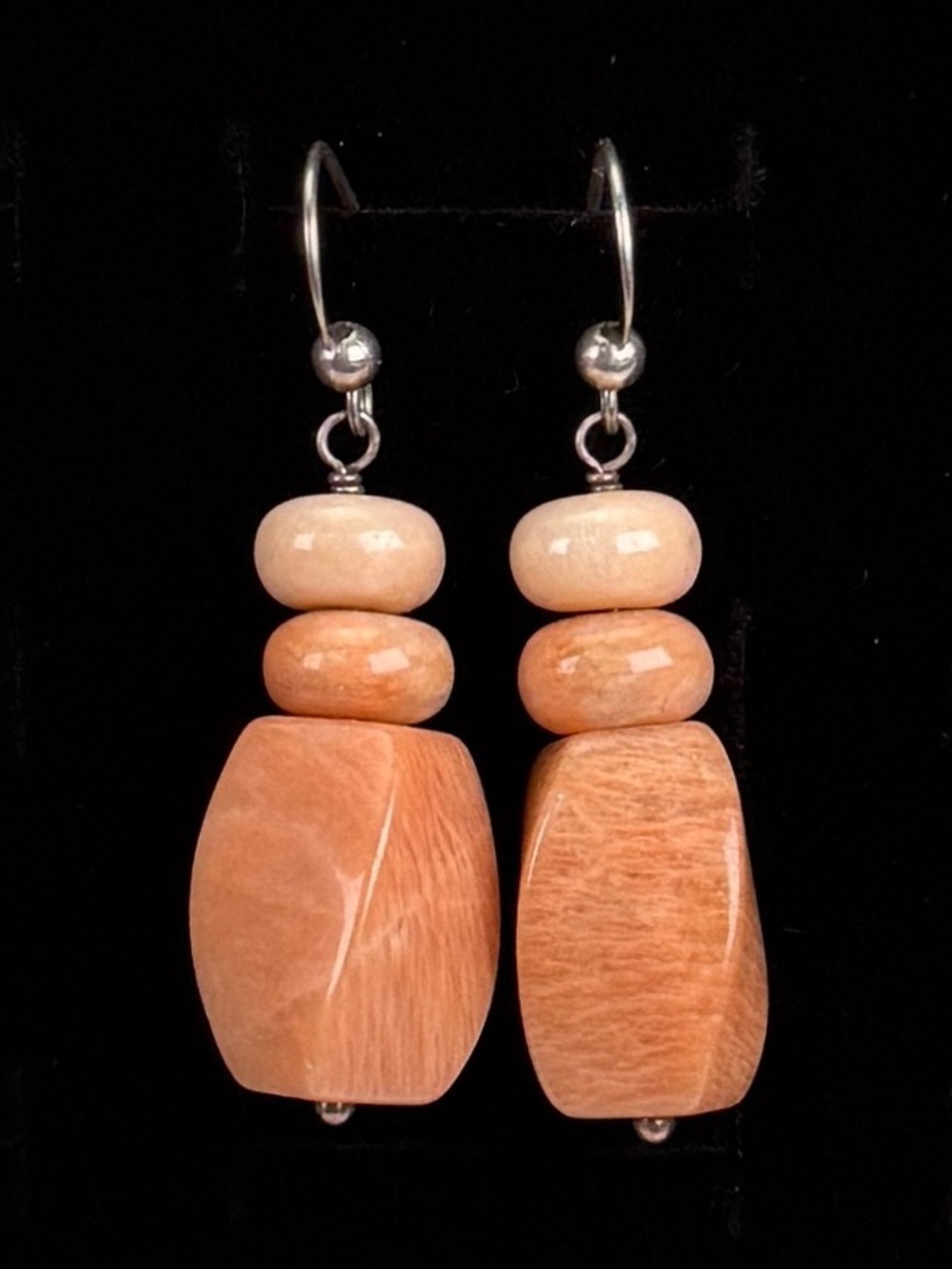 Vintage weighted peach stone dangle weighted pierced earrings